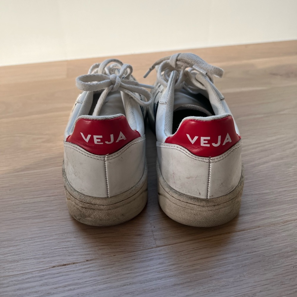 Veja Sneakers